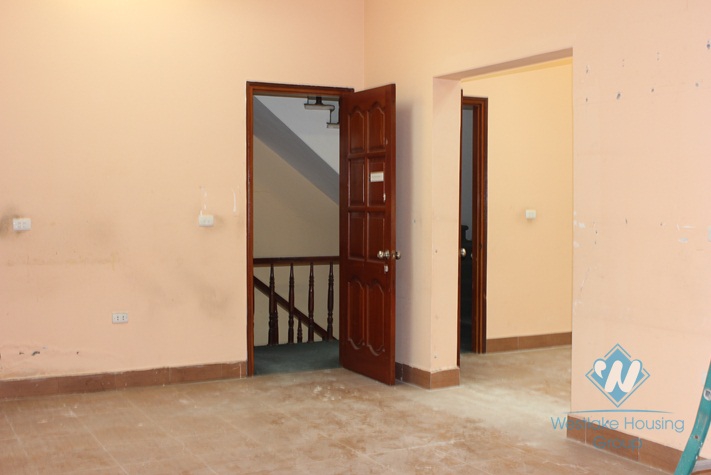 Unfurnished house available for rent in Nghi Tam street, Tay Ho, Hanoi